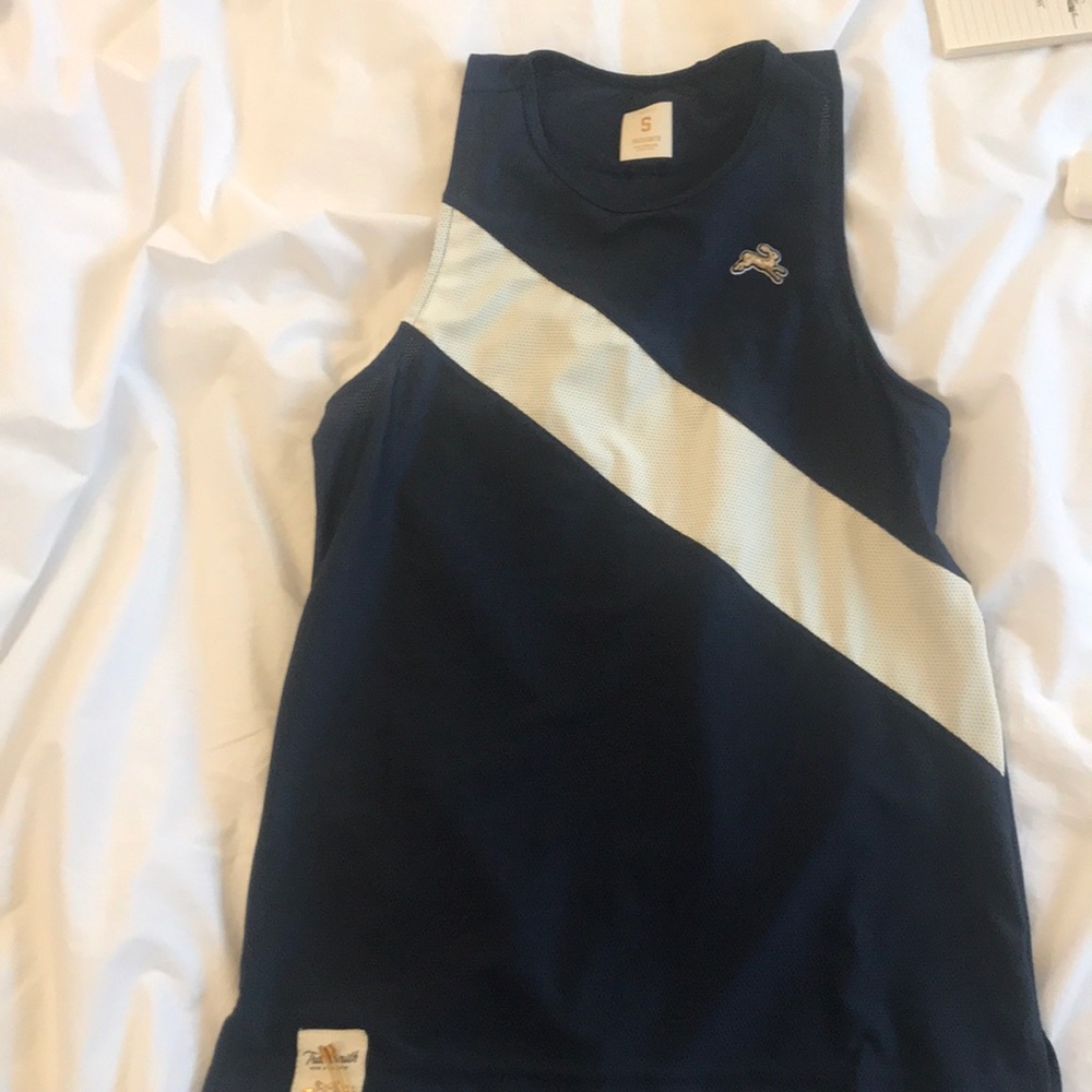 Tracksmith navy Van Cortlandt singlet